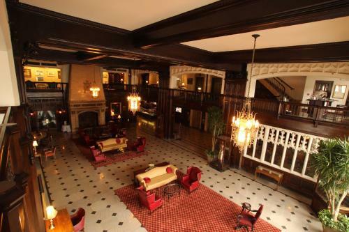 Hotel Columbia Club