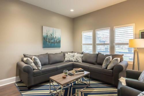 4 Bed 4 Bath Home In Indianapolis