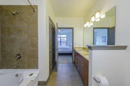 2br Apartment Near Children?s Museum