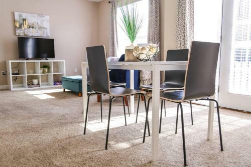 Apartamento Modern Chic 2br In Luxurious Downtown Community
