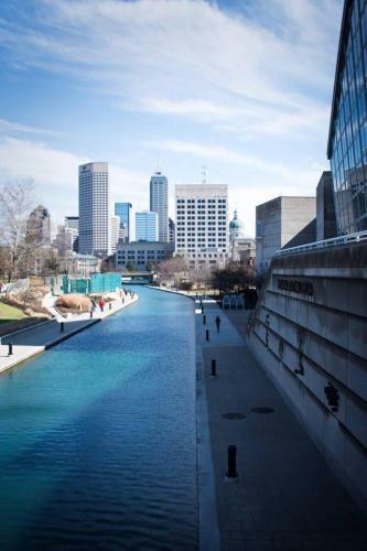 Apartamento Modern Chic 2br In Luxurious Downtown Community