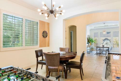 Apartamento Escala 5br / 4.5ba