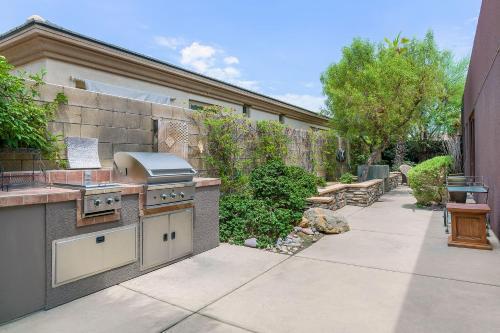 Apartamento Coachella Vista 5br /4.5ba
