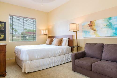 Apartamento Coachella Vista 5br /4.5ba