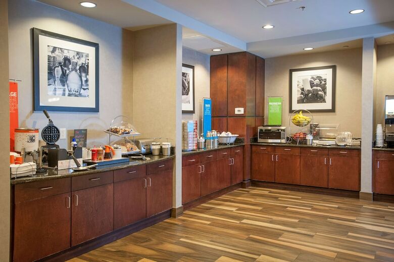 Hotel Hampton Inn & Suites Mobile Providence Park/airport Al