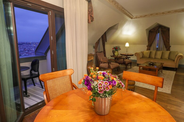 Palazzo Donizetti Hotel