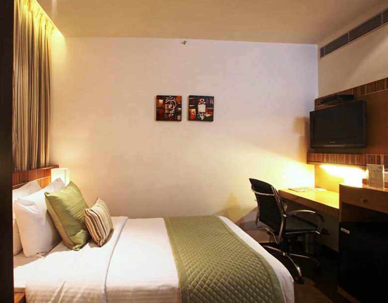 Shervani Nehru Palace Hotel