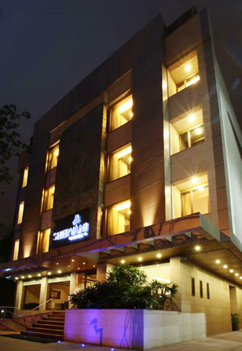 Shervani Nehru Palace Hotel