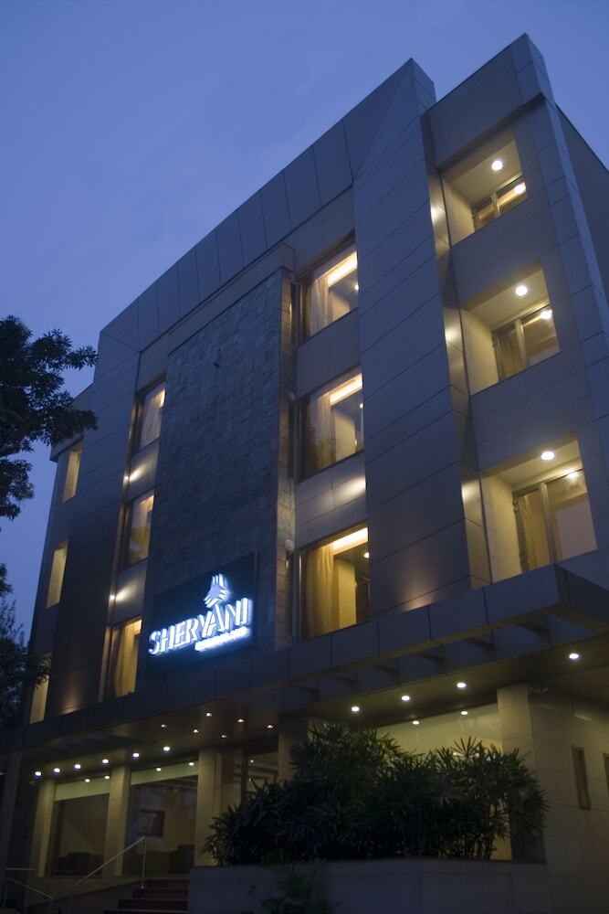 Shervani Nehru Palace Hotel