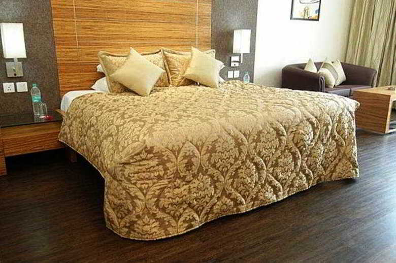 Hotel Mapple Emerald New Delhi