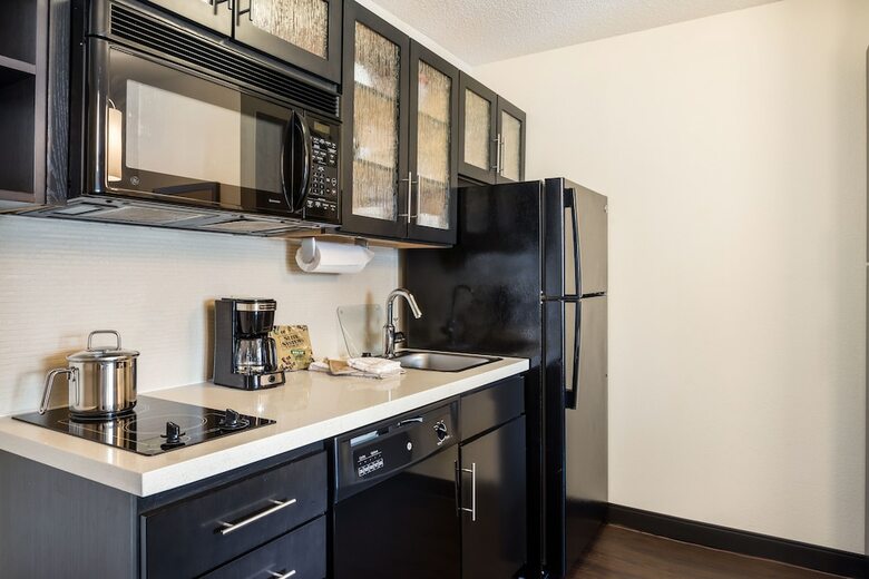 Hotel Candlewood Suites