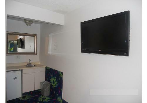 Crown Airport Hotel