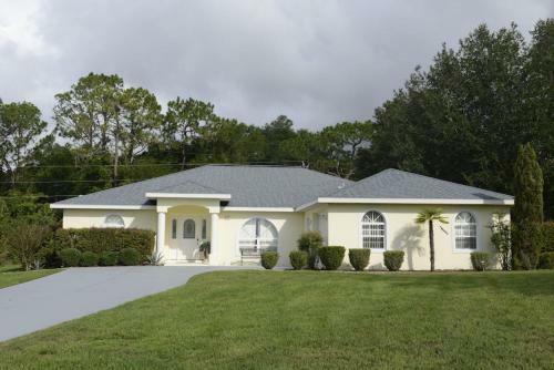 Great Villa, Private Pool, Located At Golf Course