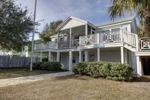 717 Carolina Boulevard