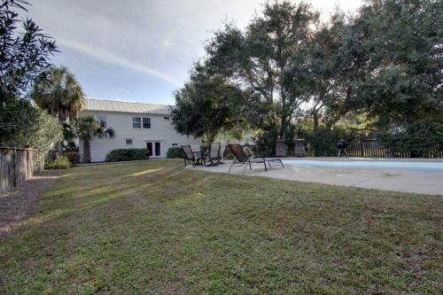 717 Carolina Boulevard