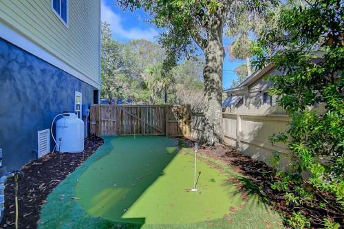 2602 Hartnett Boulevard Home