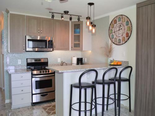 Sea Cabin 342-c
