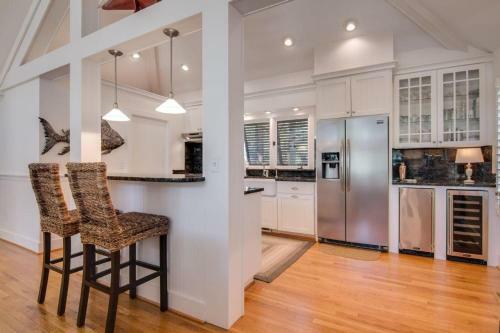 19 Oyster Row