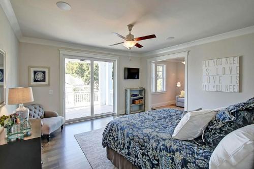 2301 Palm Boulevard Home
