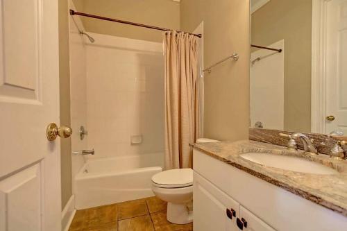 918 Carolina Boulevard Home