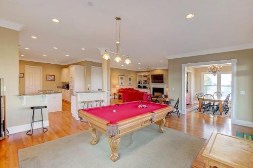918 Carolina Boulevard Home