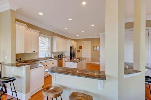 918 Carolina Boulevard Home
