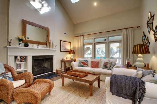 31 Beachwood West