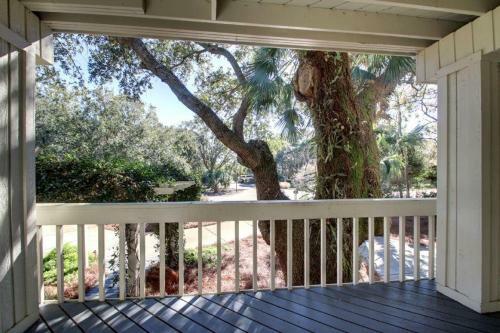 31 Beachwood West