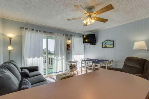 Sea Cabin 228-b