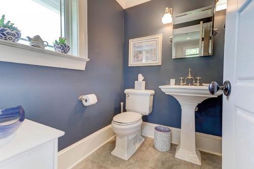 3407 Cameron Boulevard Home