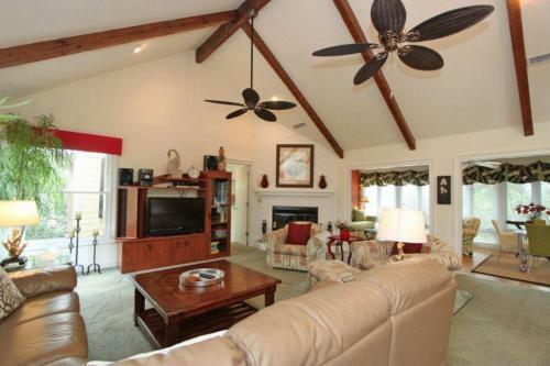 12 Dunecrest Lane
