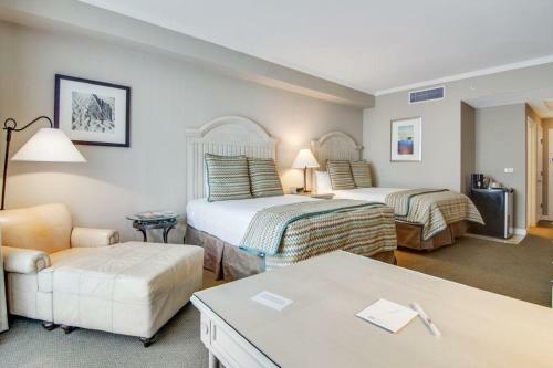 306 B The Village