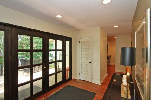 7 Edgewater Ally Home