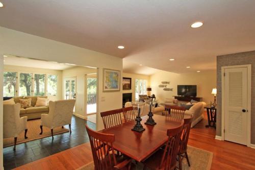 7 Edgewater Ally Home