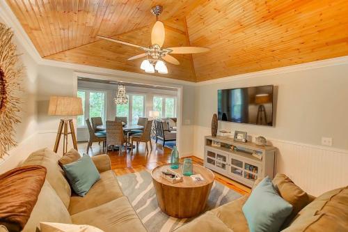 29 Twin Oaks Cottage