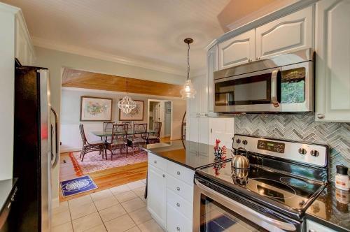 29 Twin Oaks Cottage
