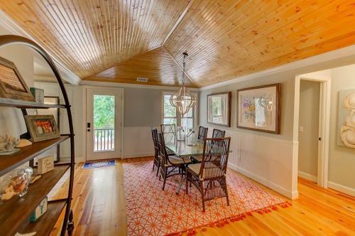 29 Twin Oaks Cottage