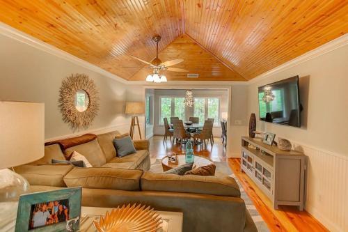29 Twin Oaks Cottage