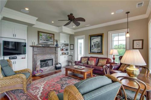 57th Avenue 5