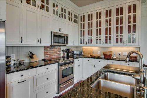 57th Avenue 5