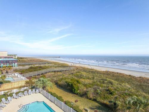 Ocean Palms 303