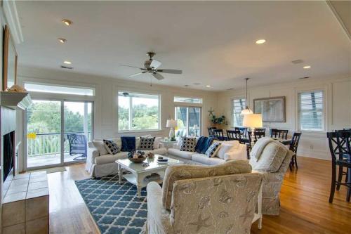 Cameron Boulevard 3901