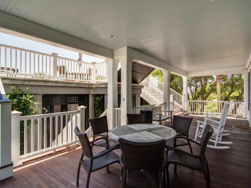 Charleston Boulevard 118