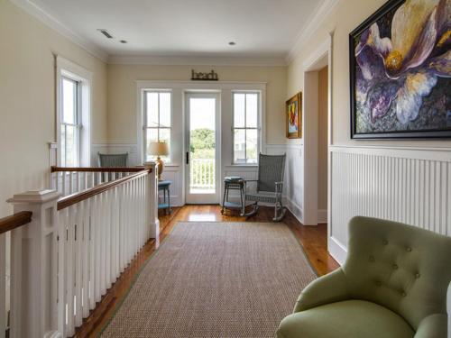 Charleston Boulevard 118