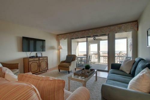 32 Beach Club Villa