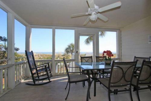 65 Beach Club Villa