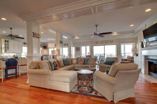 706 Ocean Boulevard