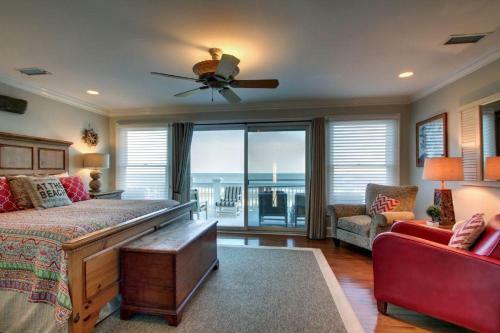 706 Ocean Boulevard