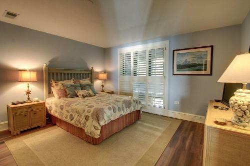 1102 Ocean Club