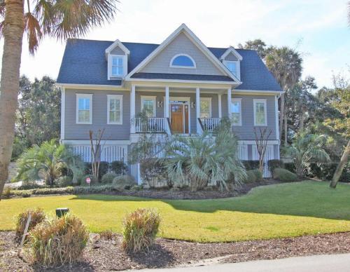 3008 Hartnett Boulevard Home